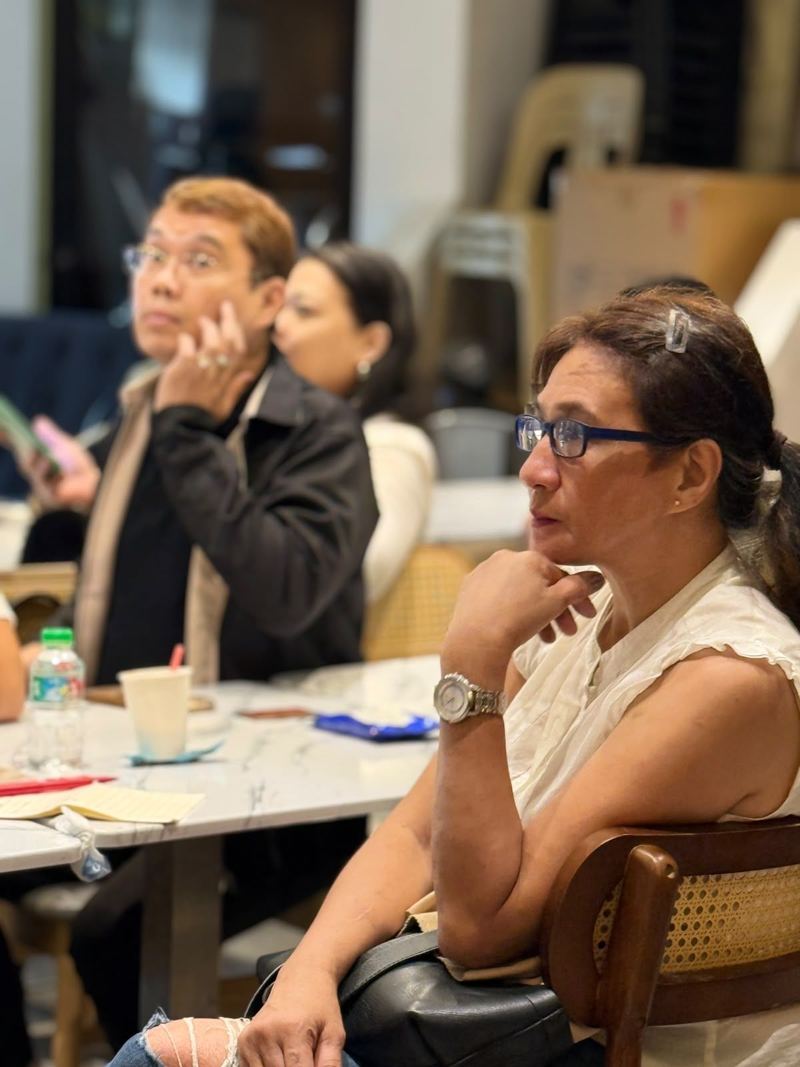Founders Circle members at an event, photo 15