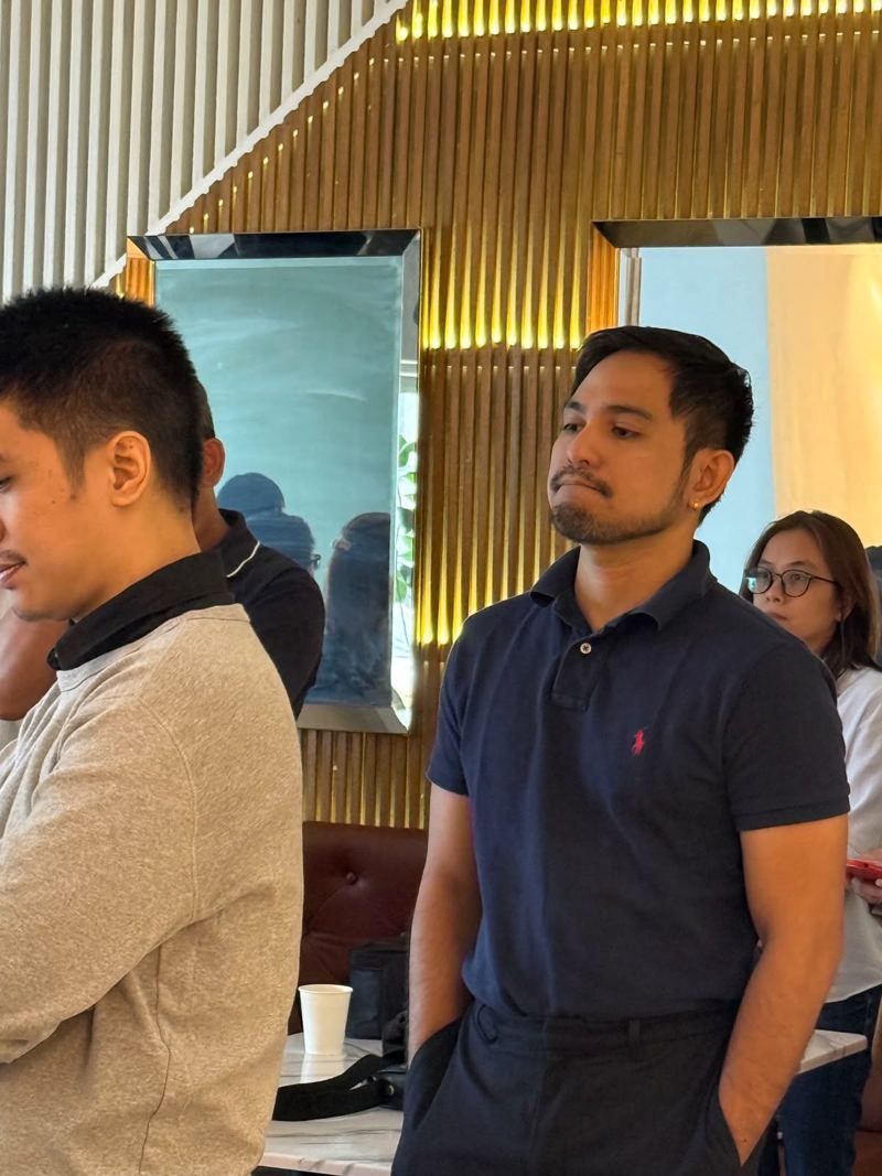 Founders Circle members at an event, photo 16
